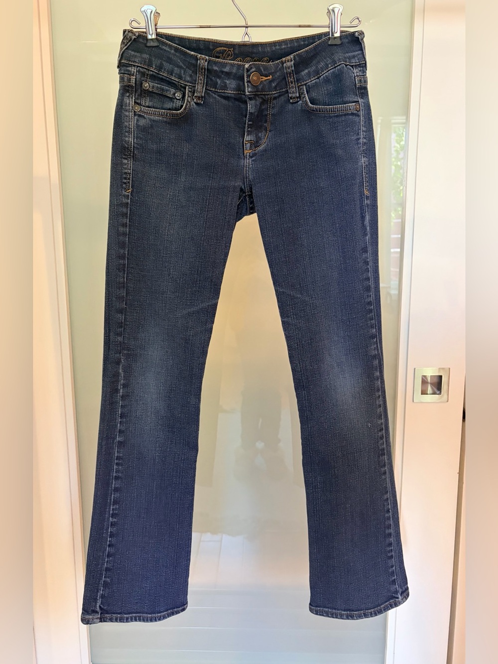 Vintage y2K Low Rise Flared Delia’s Reese Jeans Size 0P